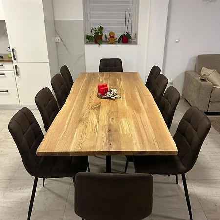 Dinara Relax 木屋 利夫诺